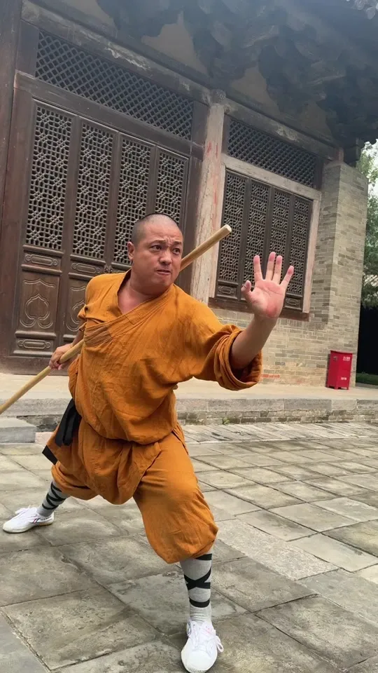 How Do You Actually Train to Wield a Shaolin Staff?