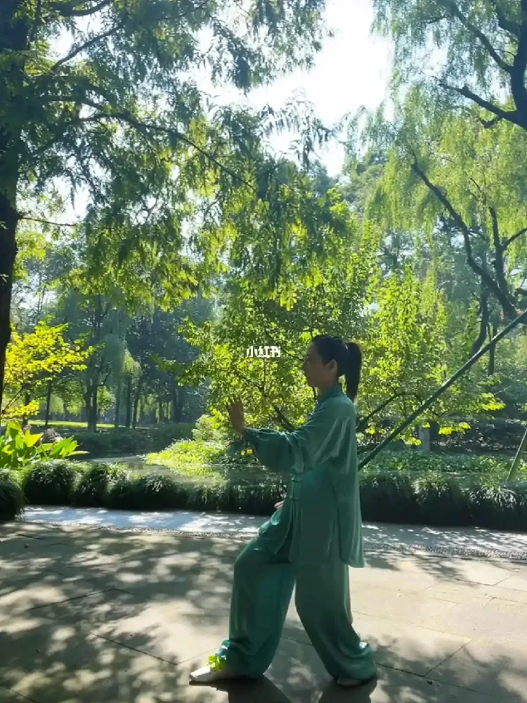 The Mind in Motion: How Tai Chi Builds a Calmer, Sharper Brain